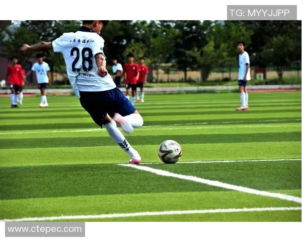 中国足球小球星成长历程精彩集锦展现少年足球天赋与努力拼搏