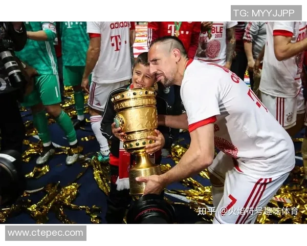 欧洲足坛巨星薪资水平揭秘球员收入差距与豪门俱乐部竞争力分析