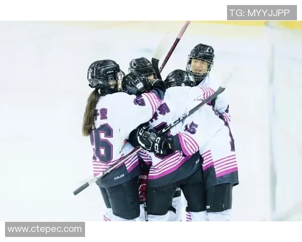 曾是足球明星的他为何选择跨界挑战冰球成就新篇章