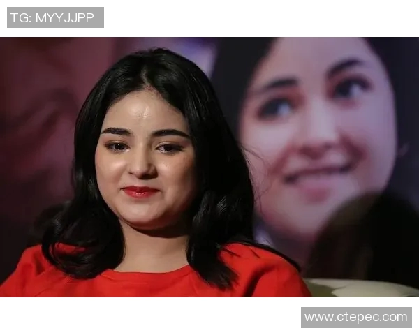 足球巨星妻子惊人变性经历引发体坛与娱乐圈双重热议 足球巨星妻子惊人变性经历引发体坛与娱乐圈双重热议